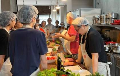 Educação nutricional e habilidades na cozinha: as apostas da Faculdade de Medicina da USP para os médicos de amanhã