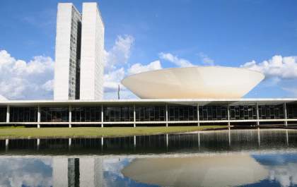 Fim do diploma para engenheiro, psicólogo e outras 33 profissões