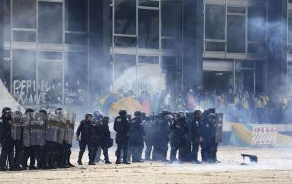 Moraes proíbe a entrada de ônibus com manifestantes no DF