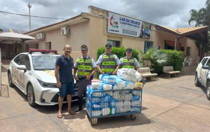 Campanha Natal Iluminado da PMR arrecada 2,3 mil fraldas geriátricas