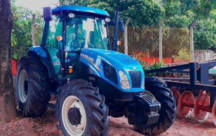 Birigui recebe trator para ser usado na Patrulha Agrícola
