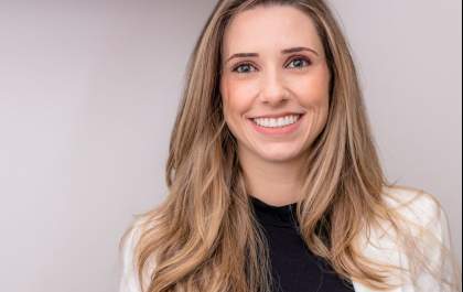 Mito ou verdade: clareamento dental pode enfraquecer os dentes? Dentista da OdontoX esclarece