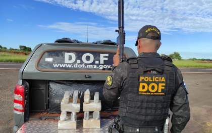 DOF prende homem e apreende adolescente levando droga para Três Lagoas