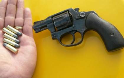 Homem de 52 anos é preso por porte ilegal de arma no Santa Cecília
