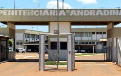 Preso usa lâmina de barbear para matar colega de cela na penitenciária de Andradina