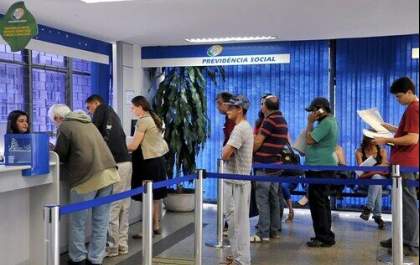 INSS: beneficiários receberão pagamentos com valores reajustados a partir desta quarta-feira (25)