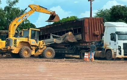 Área que receberá obra do novo Shopping Popular de Três Lagoas começa a ser preparada