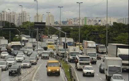 SP: governo acerta ao autorizar transferência de veículos com IPVA atrasado ou a vencer, avaliam economistas