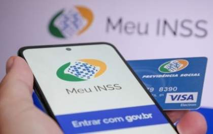 Governo lança em março cartão de vantagens para beneficiário do INSS