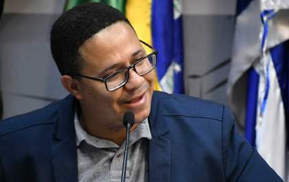 Vereador divulga nota após repercussão negativa em fala sobre autismo