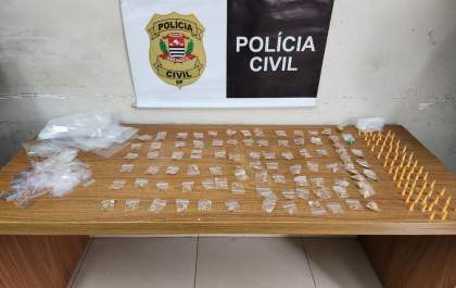 GOE/Deic apreende adolescente com maconha, crack e cocaína