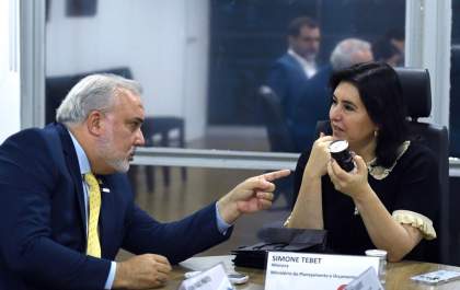 Simone Tebet recebe presidente da Petrobras e discute futuro da UFN3