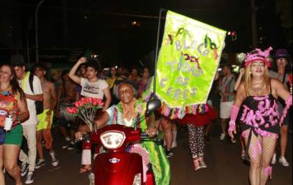 Carnaval de blocos voltou para ficar em Araçatuba, afirma secretária de Cultura