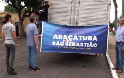 Araçatuba envia caminhão com água mineral para o litoral