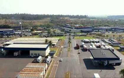 Friboi dá férias coletivas a funcionários do abate e desossa por 15 dias em Andradina