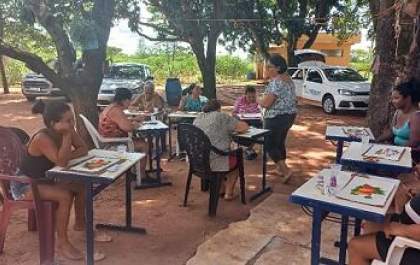 Assistência Social de Castilho leva oficina de artes para assentamentos e para crianças vítimas de violência