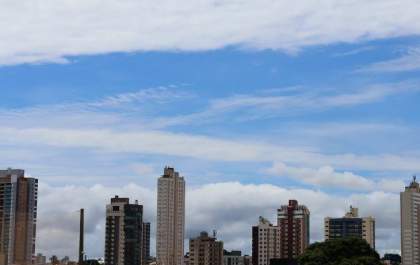 Domingo será marcado por períodos de sol e de chuvas fracas e moderadas, diz meteorologia