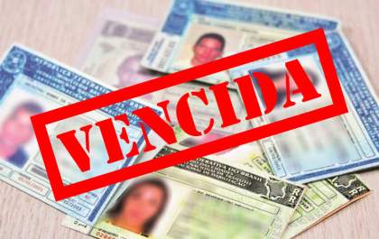 Posso dirigir com a CNH vencida? Veja até quanto tempo a lei permite isso