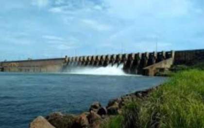 Após fechamento, usina de Ilha Solteira reabre comportas