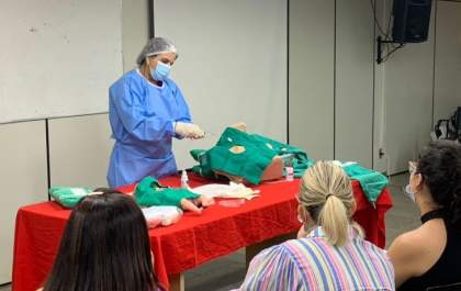 HRMS oferece capacitação a enfermeiros de Santa Rita do Pardo e Hospital do Câncer