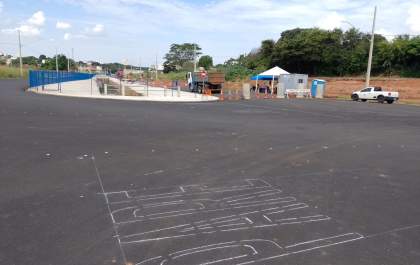 Prefeitura inicia demarcação para sinalização de trânsito na ‘nova Pompeu’