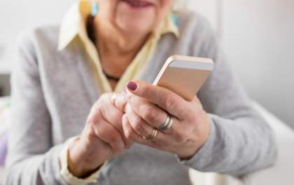 Birigui vai ensinar ferramentas básicas de smartphone para idosos
