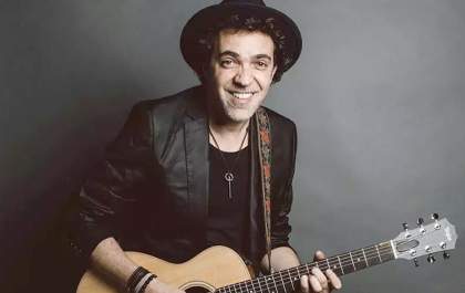 Paulinho Moska se apresenta no Sesc Birigui nesta sexta