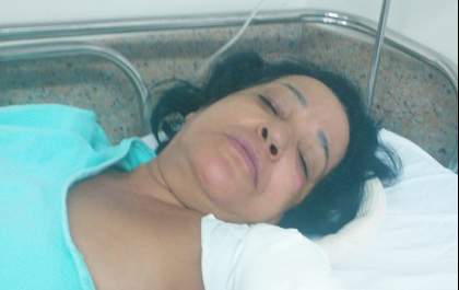 Mulher que fraturou braço em queda de moto passa por cirurgia