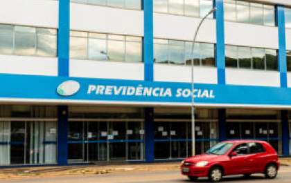 Aposentados e pensionistas do INSS ficam confusos com mudanças em datas. Entenda