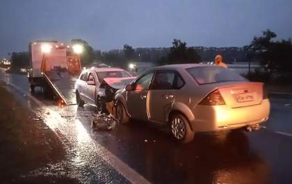 Acidente deixa seis feridos na saída da marginal da Rondon