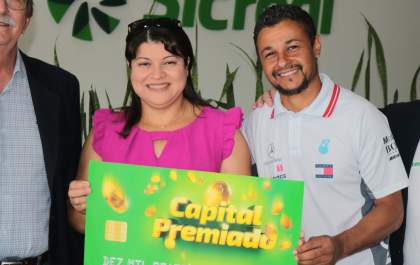 Sicredi premia associada de Penápolis com R$ 10 Mil em promoção