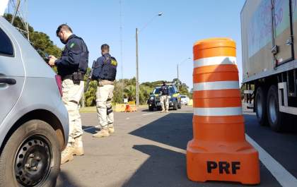 Feriado: Três pessoas morreram em rodovias federais