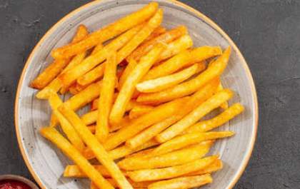 Comer batata frita aumenta o risco de desenvolver depressão e ansiedade, sugere estudo