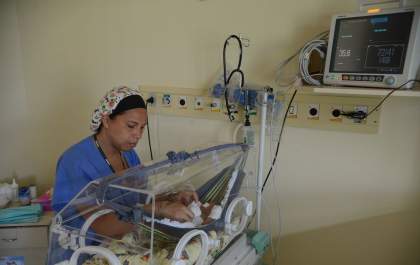 Vacinação tem importância maior para prematuros, diz neonatologista