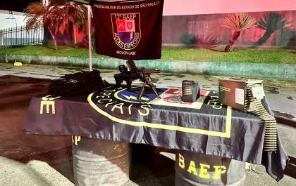 Polícia Militar realiza simulação de ocorrência de roubo