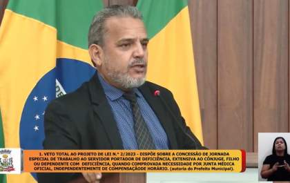 Câmara derruba veto da Prefeitura a projeto de redução de jornada de servidores