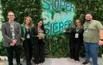 Sicredi leva jovem associada de Birigui para expor projeto no Super Summit em Foz do Iguaçu