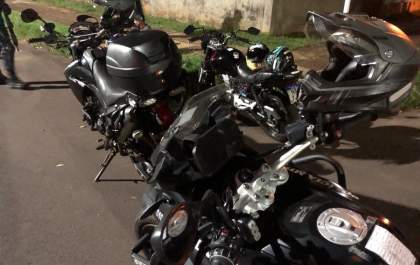 PM prende indivíduo após empinar moto em frente a casa noturna de Três Lagoas