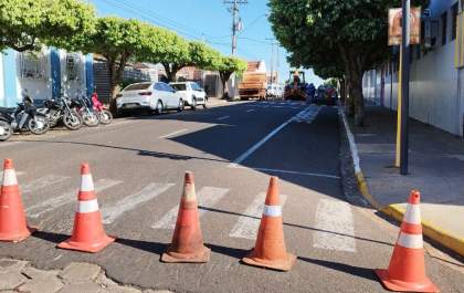 Motoristas são pegos de surpresa com interdição de rua