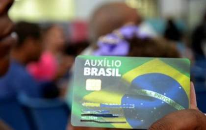 Com valor recorde, Bolsa Família começa a ser pago nesta quinta-feira
