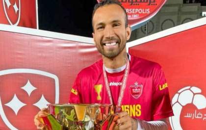 Atacante Leandro Pereira conquista o 15° campeonato iraniano pelo Persepolis FC.