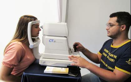 Hospital promove ação de prevenção ao glaucoma em shopping de Araçatuba
