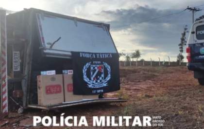 Força Tática efetua apreensão de caminhão carregado de cigarros contrabandeados