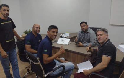 Coxinha Prando discute projeto de vestiário no Parque São Gabriel
