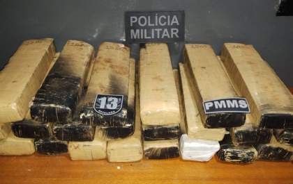 PM prende mulher com cerca de 28 Kg de maconha