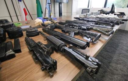 PF, juntamente com as Polícias Militar e Civil, realiza maior apreensão de fuzis em um único dia