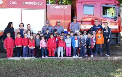 Comunidade escolar do Colégio Salesiano participa de simulação de rota de fuga