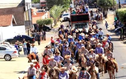 Cavalgada abre mês de aniversário de Andradina no sábado (1)