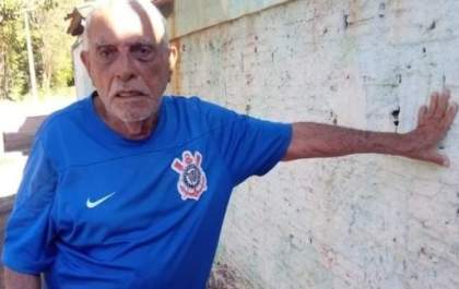 Senhor perdido no Jardim Europa
