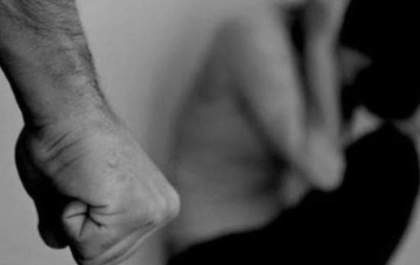 Homem é preso por violência doméstica